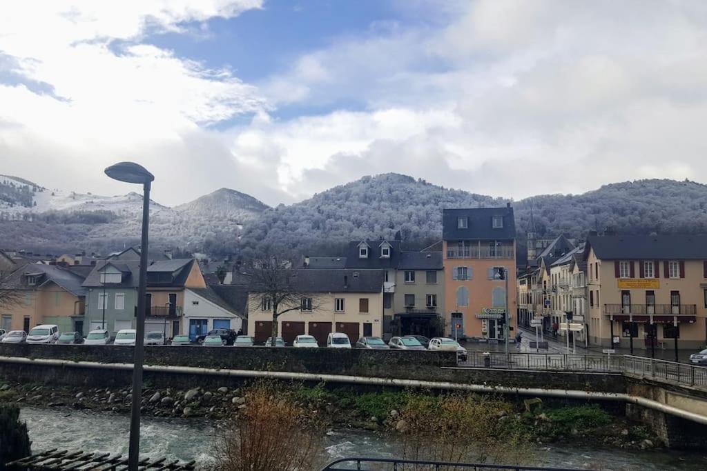 Appartement Plein Sud Au Rdc Avec Terrasse Et Parking Bagnères-de-Bigorre Eksteriør bilde